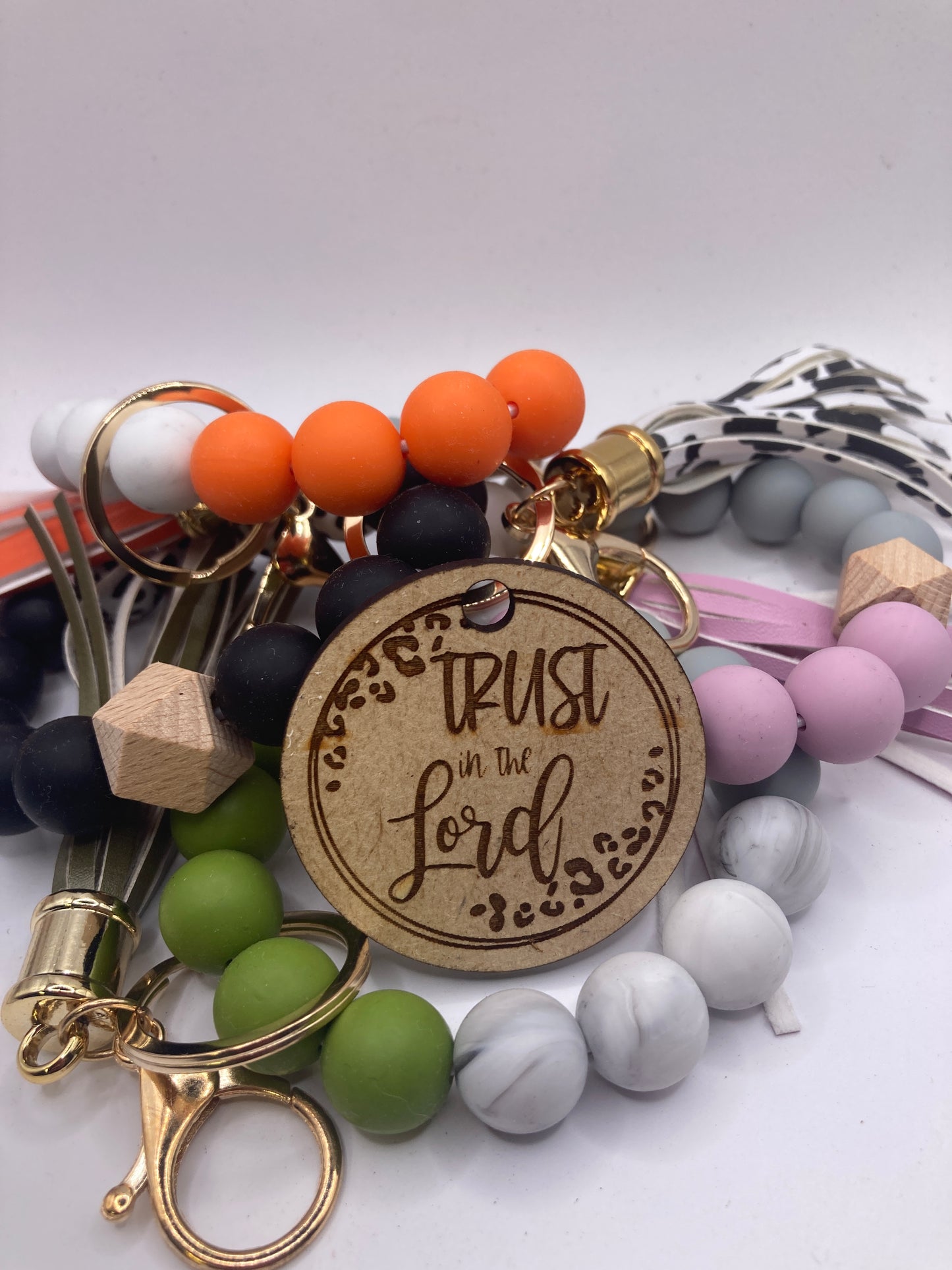 Trust In the Lord Leopard Wooden Accessory Token